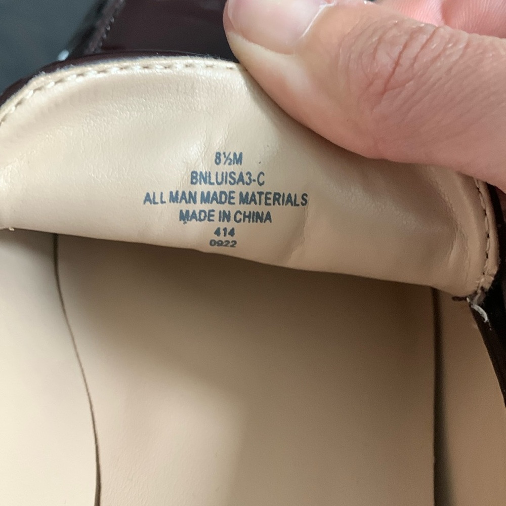 Bandolino Maroon Loafers - Picture 5 of 6
